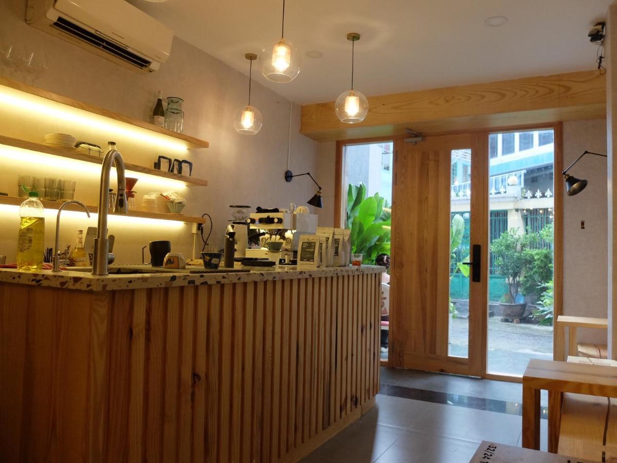 Half Coffee N Dorm Hostel Ho Chi Minh City Exterior photo